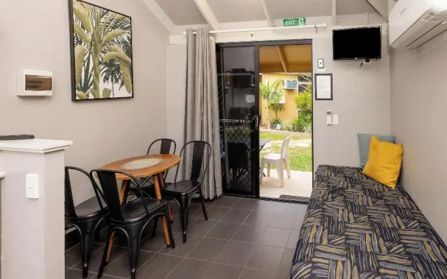 BIG4 Lucinda Wanderers Holiday Park – Guest Rooms – Lucinda