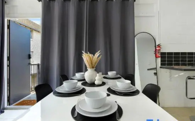 The Arcade Escape - Arcade, Games & Vibes