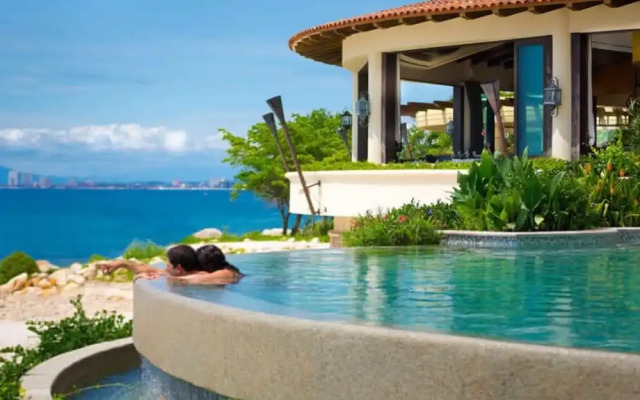 2BD Del Palmar Cancun Luxury Resort