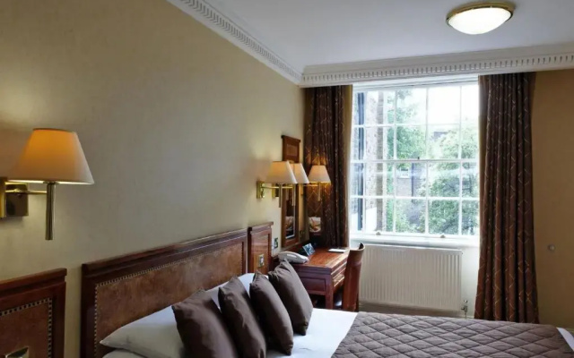 Grange Clarendon