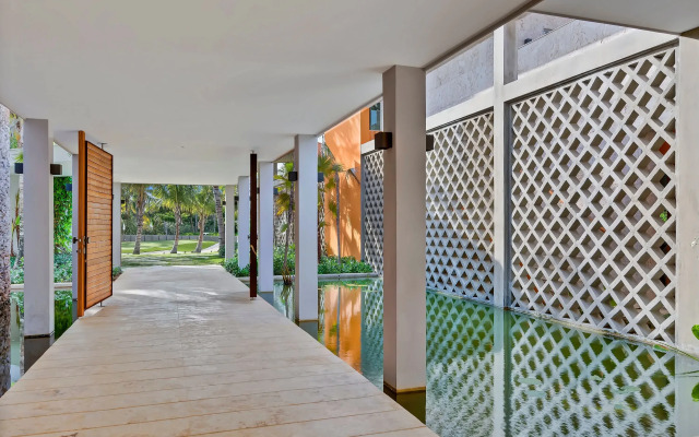 Exquisite Villa w Stunning Ocean Views Gym Golf