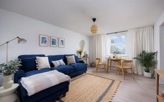 Luxury Ground Floor 2 bed Apartment