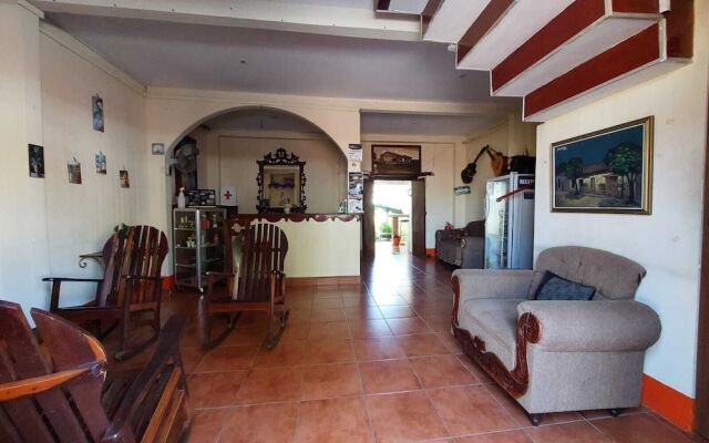 Hostal Ruinas de San Sebastian - Hostel