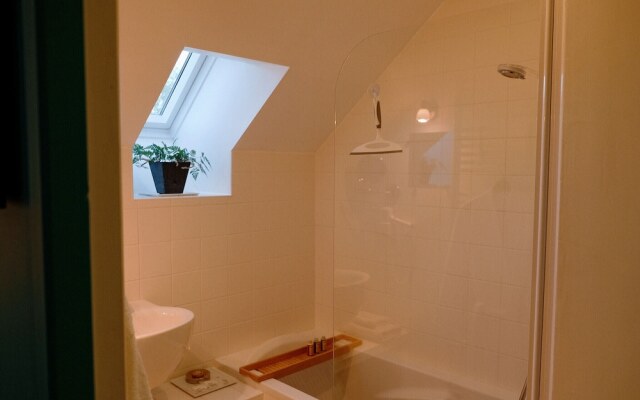 La Maison Jaune à la Janaie