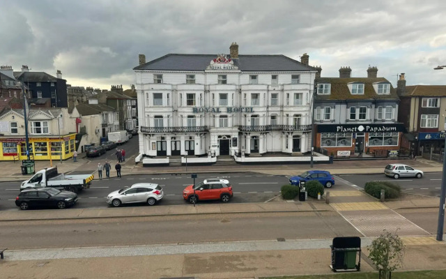 Royal Hotel