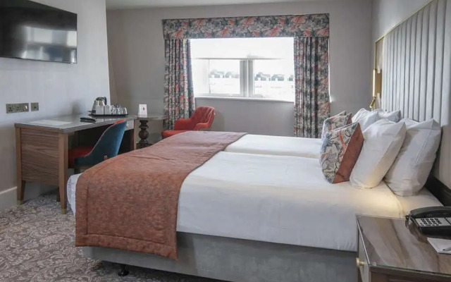 Clifton Hotel