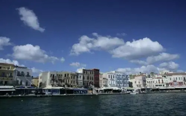 Mosaic Venetian Harbour Suites