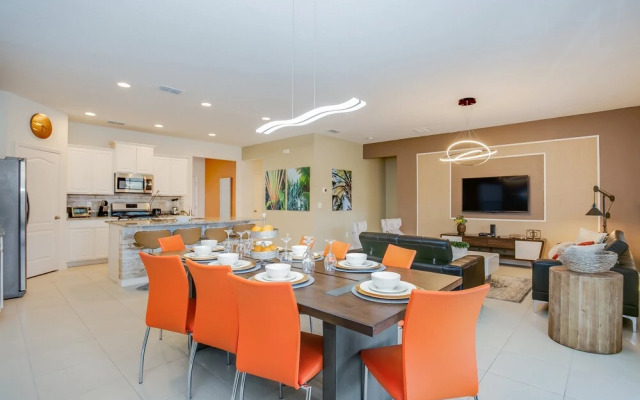 Broadaok Drive Villa Solterra 6091