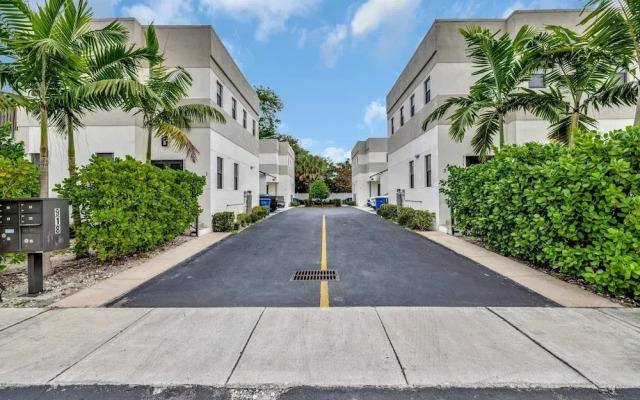 Townhome-10 mins to FTL Beach & Downtown