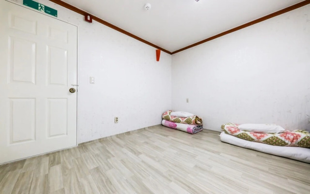 Seosan Emperor Motel