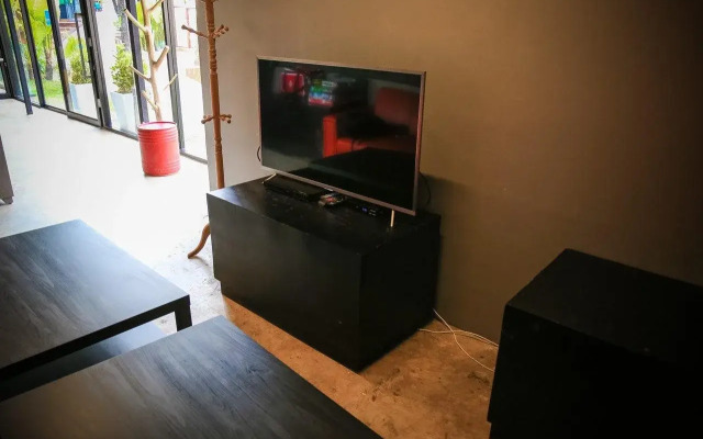 Paradise Beach Backpackers Hostel