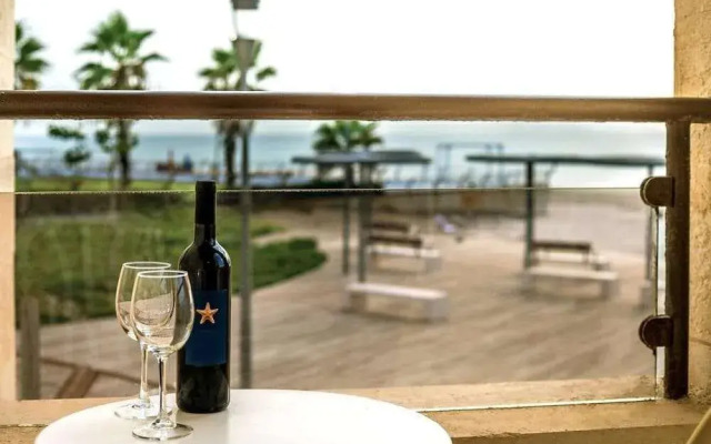 Acco Beach Hotel
