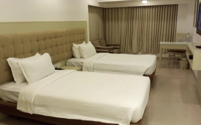 Golden Chariot The Boutique Hotel, Andheri
