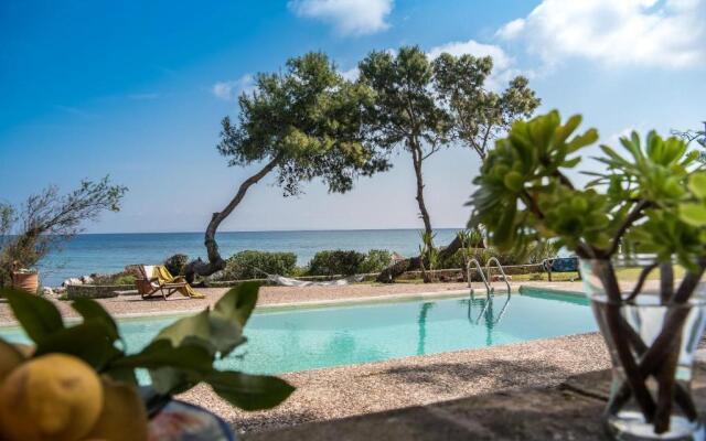 Azzuro Beach House