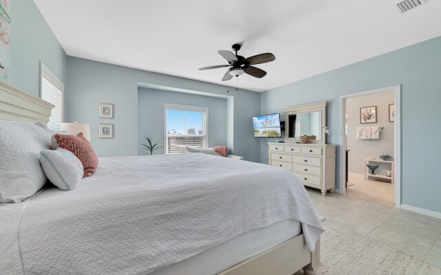 Emerald Tides at Lost Key Villas