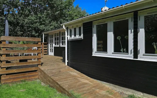 Radiant Holiday Home in Glesborg near Sea