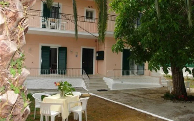 Serres Apartments