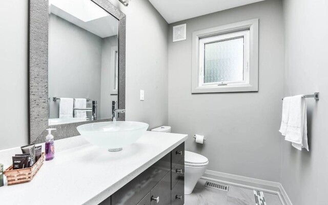 Markham Luxurious Home