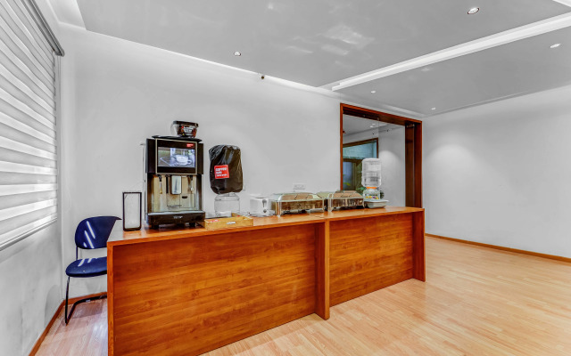 Upar Hotels - T Nagar