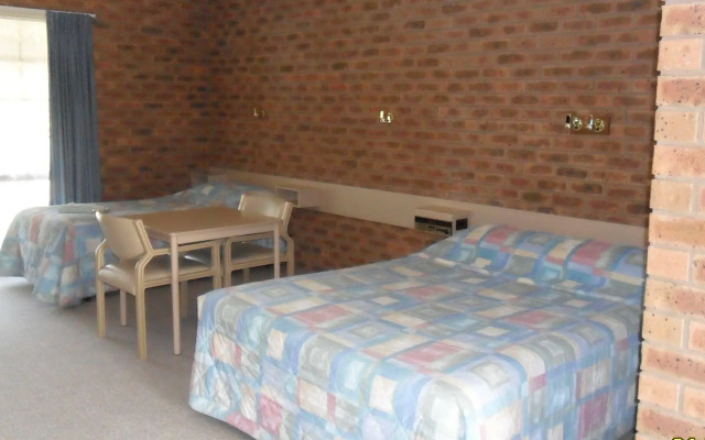 Settlement Motor Inn, Deniliquin