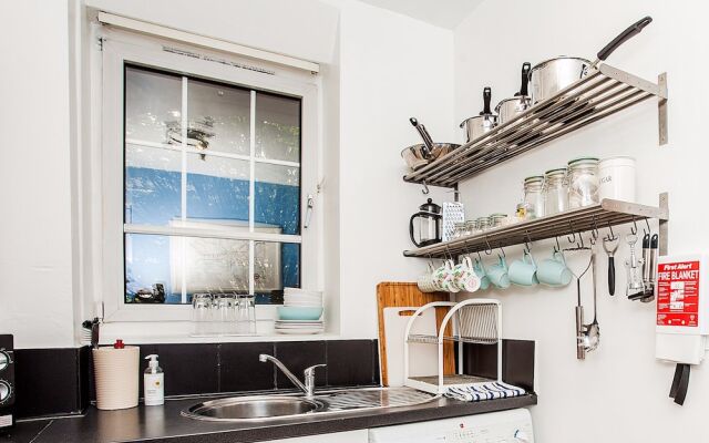 Riverside Cutty Sark 2 Bedroom Retreat