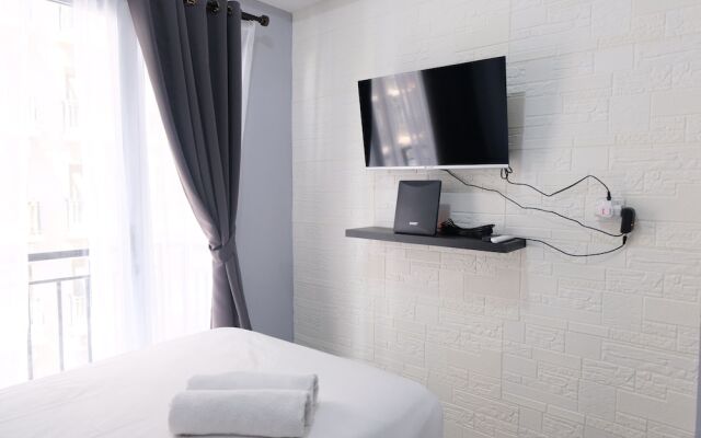 Comfy Studio Apartment At Grand Asia Afrika