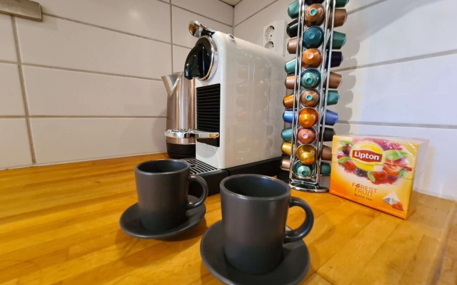 Beautiful 2-bedroom In City Center, With Balcony and Free Parking