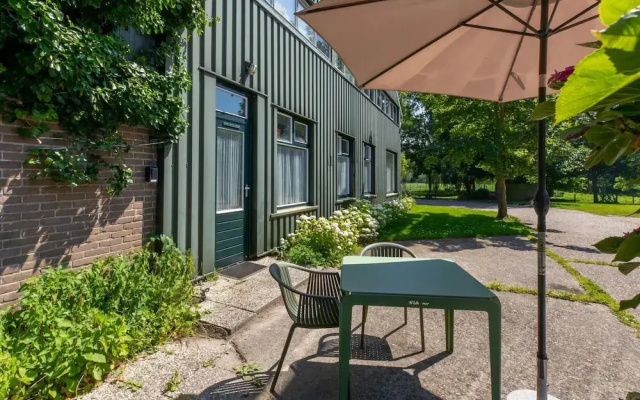 Peaceful Retreat Near Zeeland Beach