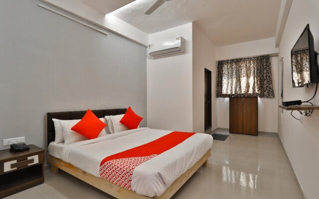 Hotel Blue Heaven & Banquet By OYO Rooms