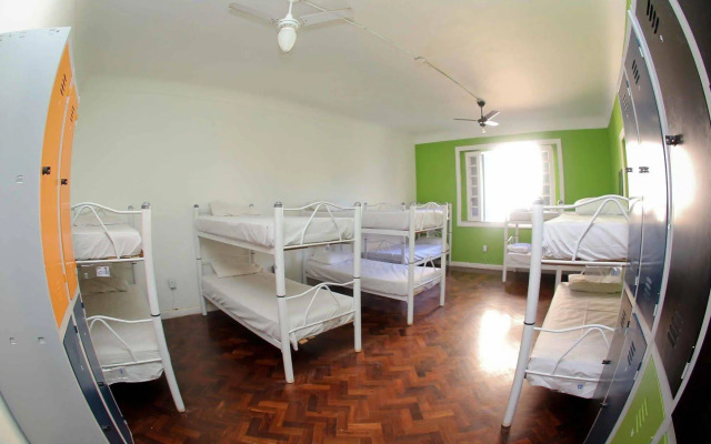Pura Vida Hostel