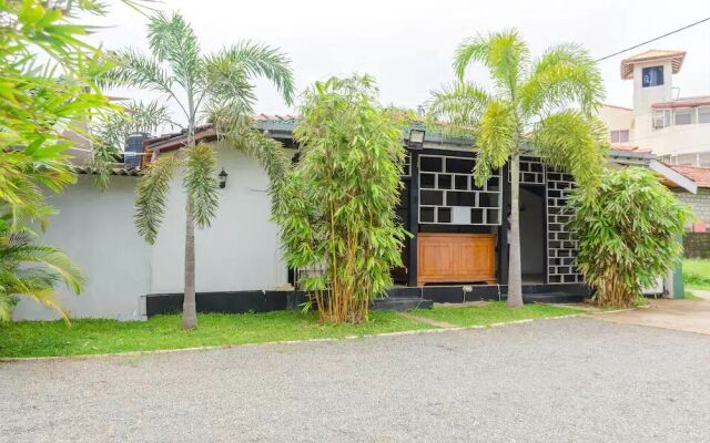 OYO 385 Sanri Villa Negombo