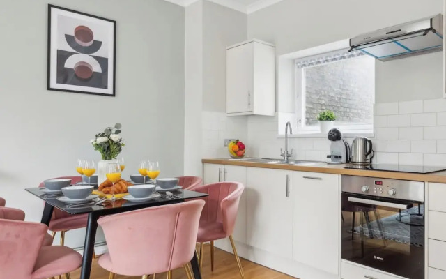 Westminster Charm - 2BR with Style