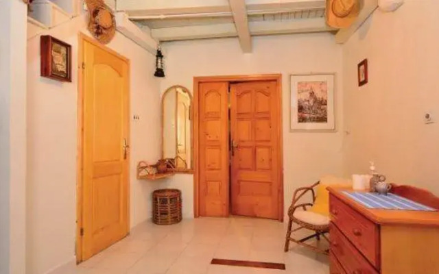 Holiday Home Kamena Kuca