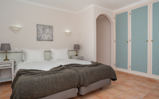 Colina Villas (duplicated -correct ID2750)