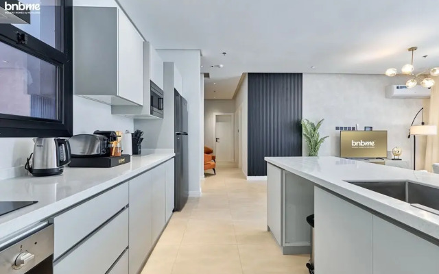 bnbmehomes -2BR with Cinema Room- R42B4