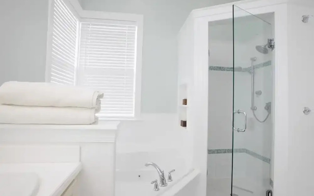 5 Bedroom Homes in Miami by TMG