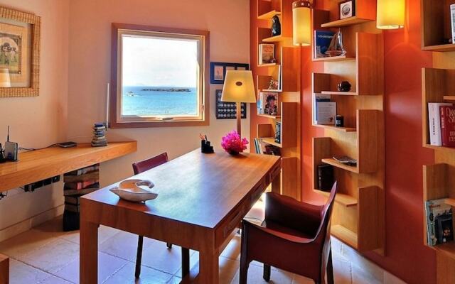 Eden Rock Villa Acamar