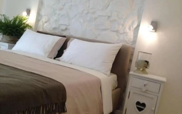 Vatican White Apartment - Vatican Cumfida