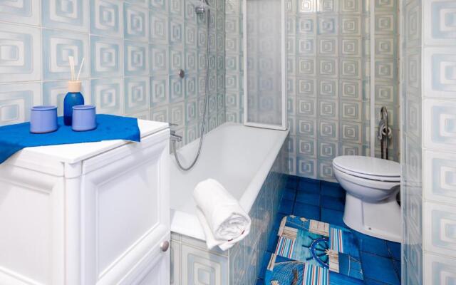 086 - Sunshine Home, 5 minuti dalla spiaggia, VISTA MARE - PARCHEGGIO PRIVATO GRATIS INCLUSO