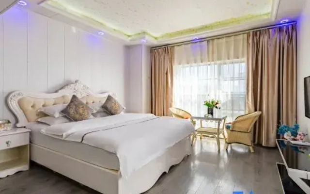 Yundian Four Seasons Homestay (Chenggong University Town)