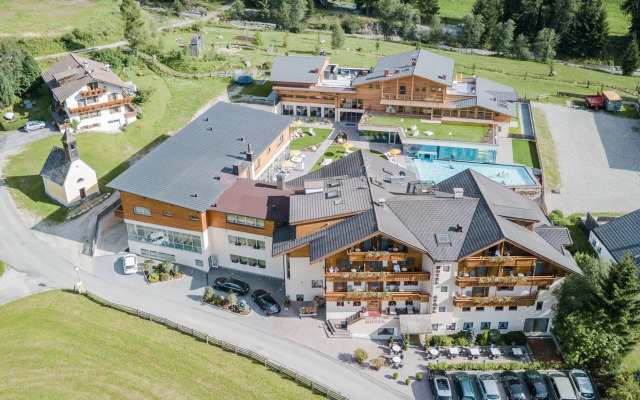 Alpine Nature Hotel Stoll