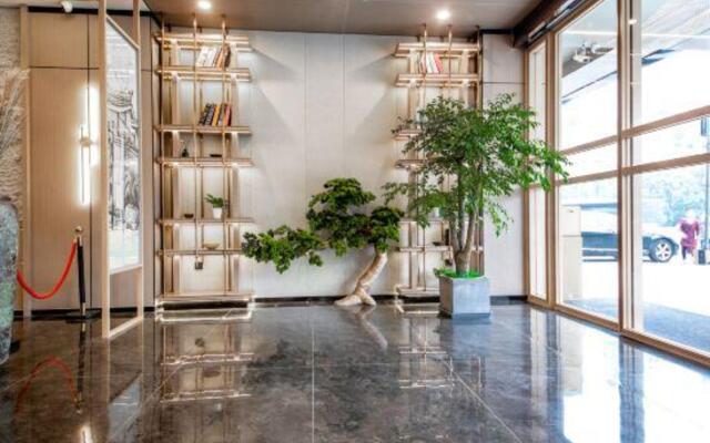 Yunya Interational Hotel(Kuanzhai  Xiangzi Jinli)