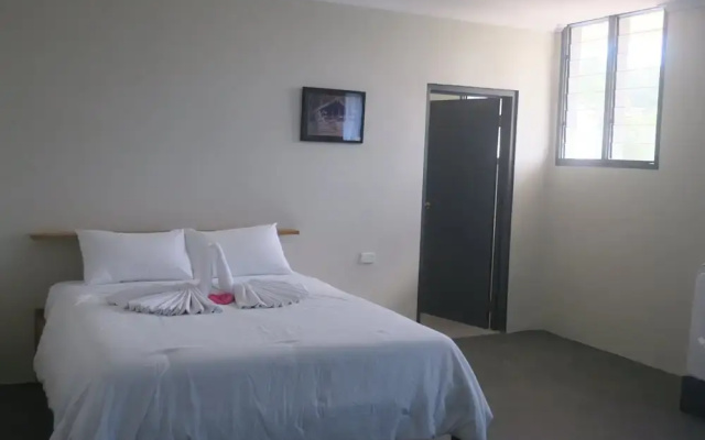 Zaru Hotel