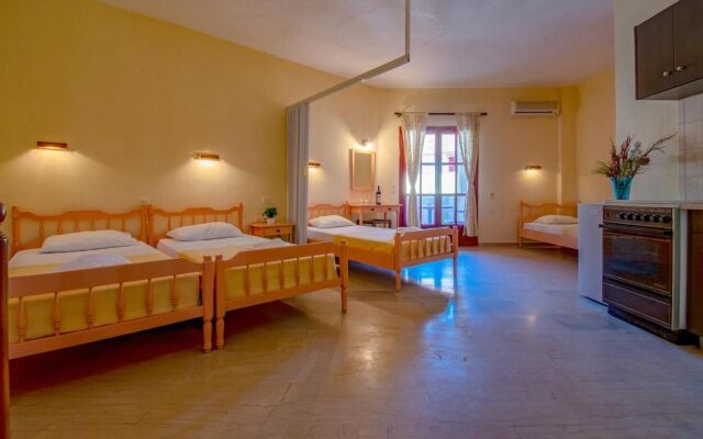 Bella Grecia Studios and Apartments