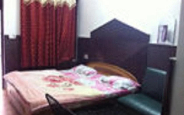 Hotel Holy City