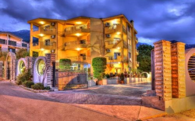 Apartments Radevic