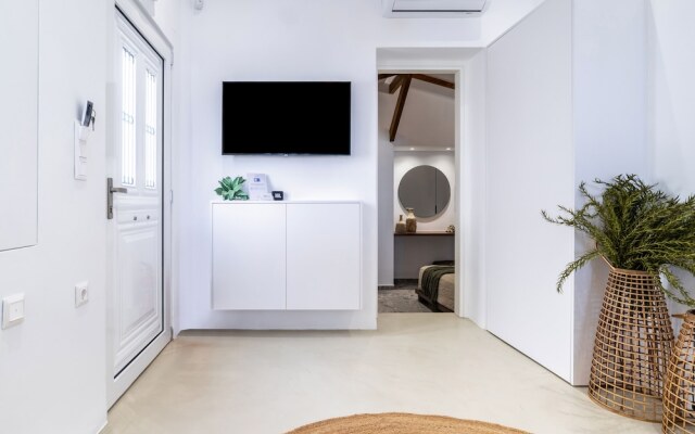 Wave Suite By the Sea