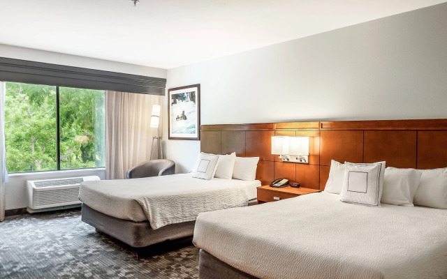 Courtyard by Marriott New Braunfels River Village