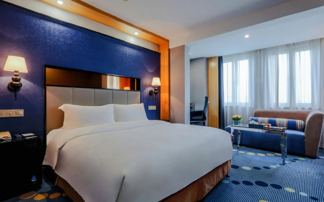 Grand Skylight Hotel KaiMei – Guest Rooms – Nanchang