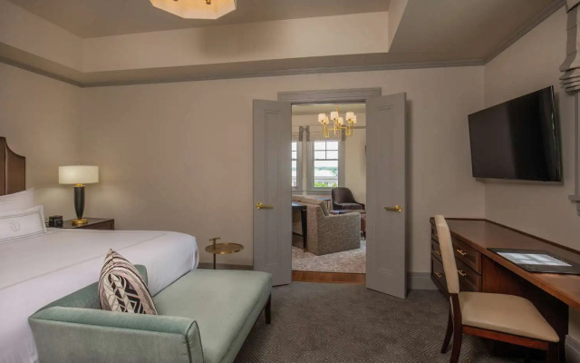 The Virginian Lynchburg Curio Collection By Hilton